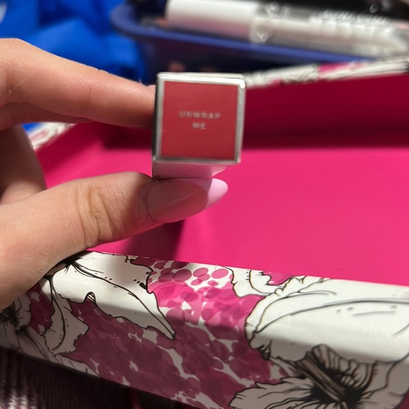 BNIB Jaclyn Cosmetics liquid lipstick in “unwrap me” - Picture 7 of 7
